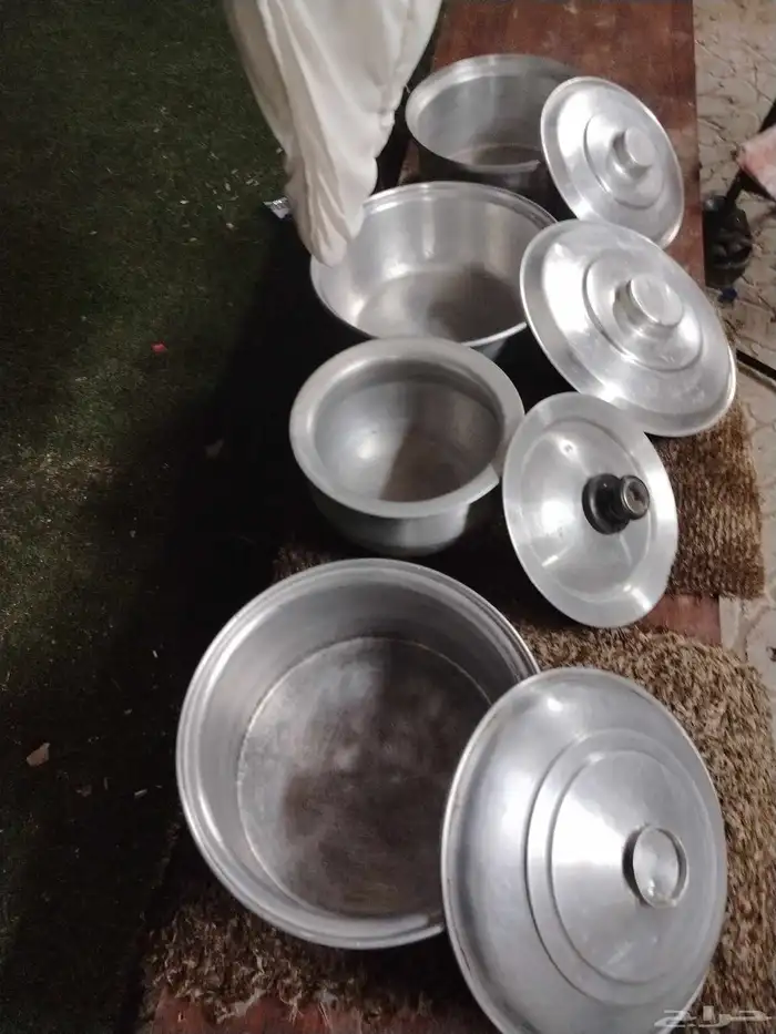 أواني قدر مطبخ مستخدم وقت مناسبه حاليا نظيف مرتب م يستخدم 0