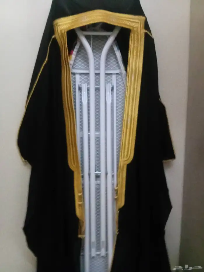 بشت للبيع مشلح للبيع بشت استخدام مرة وحدة لبسته وقت الزواج 5