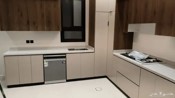 مطابخ مودرن تفصيل صاج الماني مفصلات هيدرولك ايطالي 9