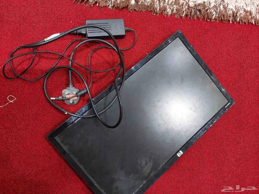 شاشة تلفزيون وكمبيوتر 0