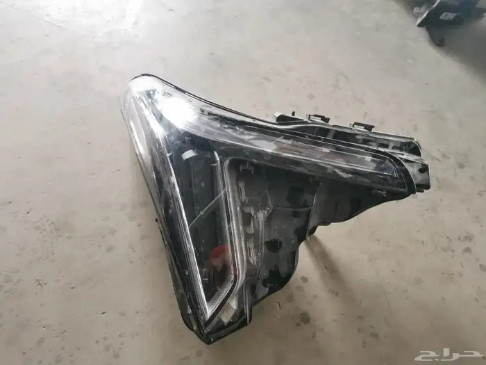 شمعه امامي يسار كدلك xt4 للبيع 2021 1