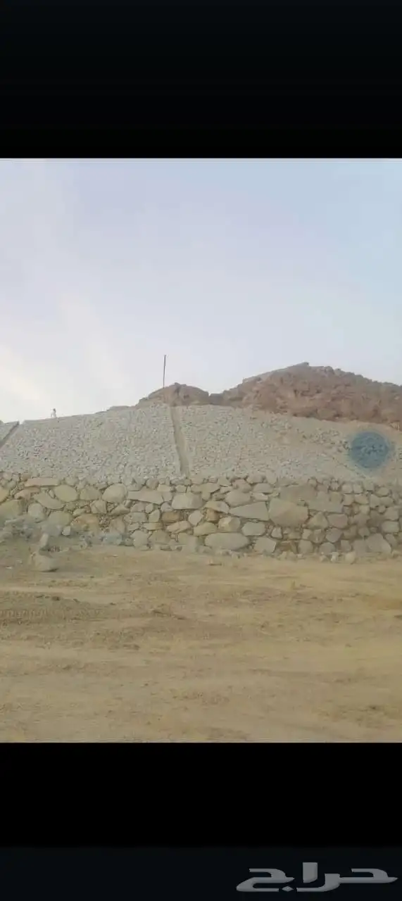 مقاول حجر طبيعي وجميع انواع القصات وتخريم الصخور 8