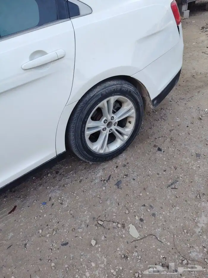 بيع قطع غيار تشليح فورد توريس 2015 بيع قطع محركات مكينه قير 3