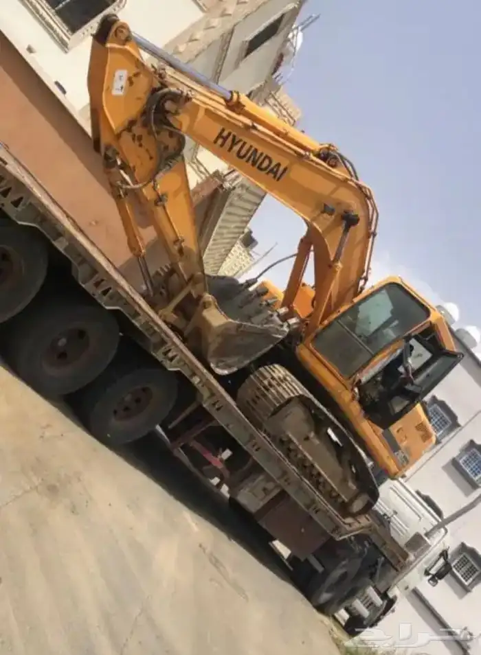 يوجد لدينا جميع المعدات شيول بوكلين قلابات بلدوزر 2