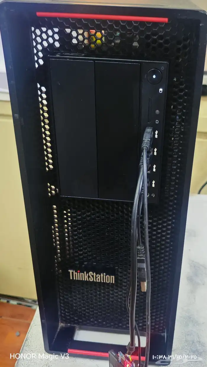 سيرفر ووركستيشن لينوفو 7