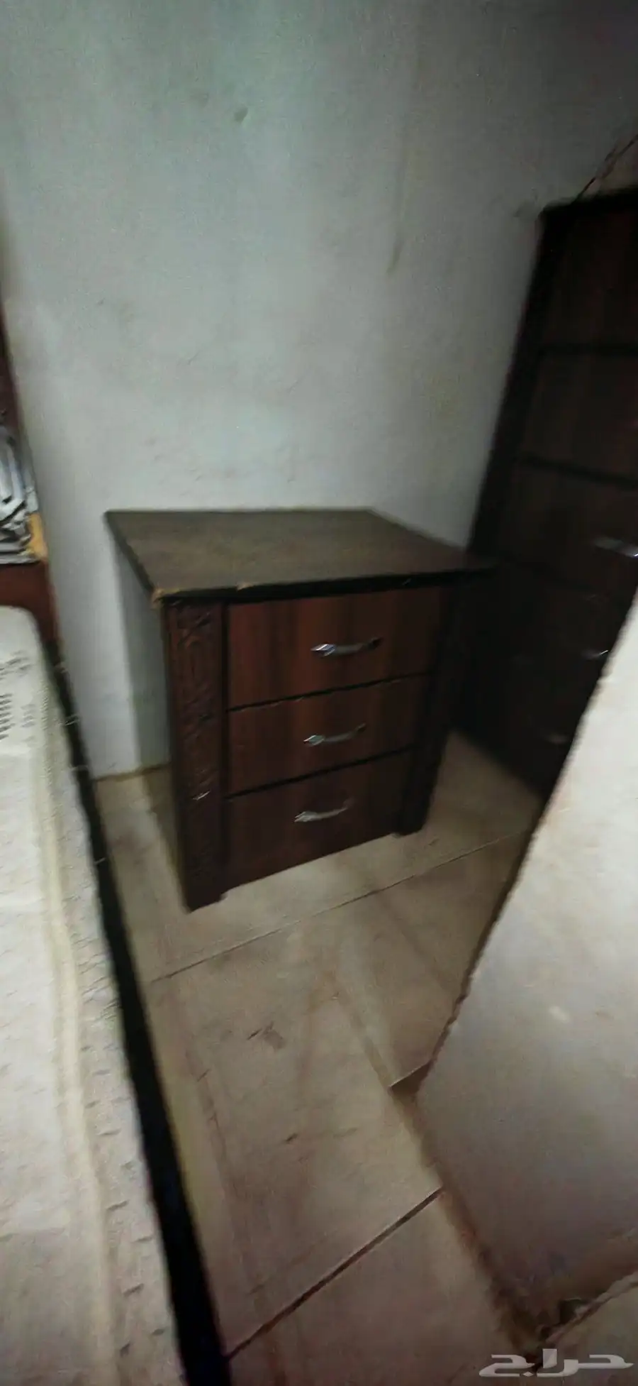 غرفة نوم وفرن وشاشه 7