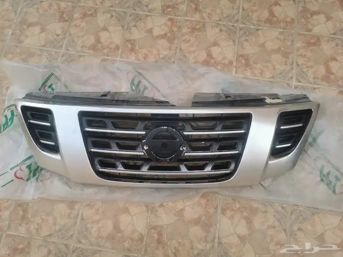 نيسان باترول شبك شمعة زنون 4