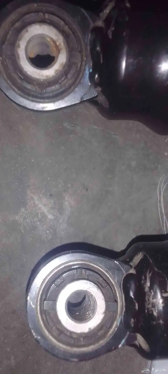 مساعدات نيسان خلفي هيدروليك مستعمل شبه الجديد 1