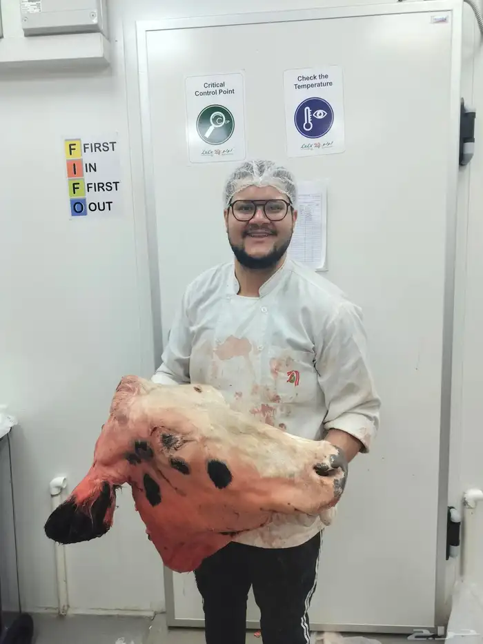 جزار مصري لذبح الاضاحي 0