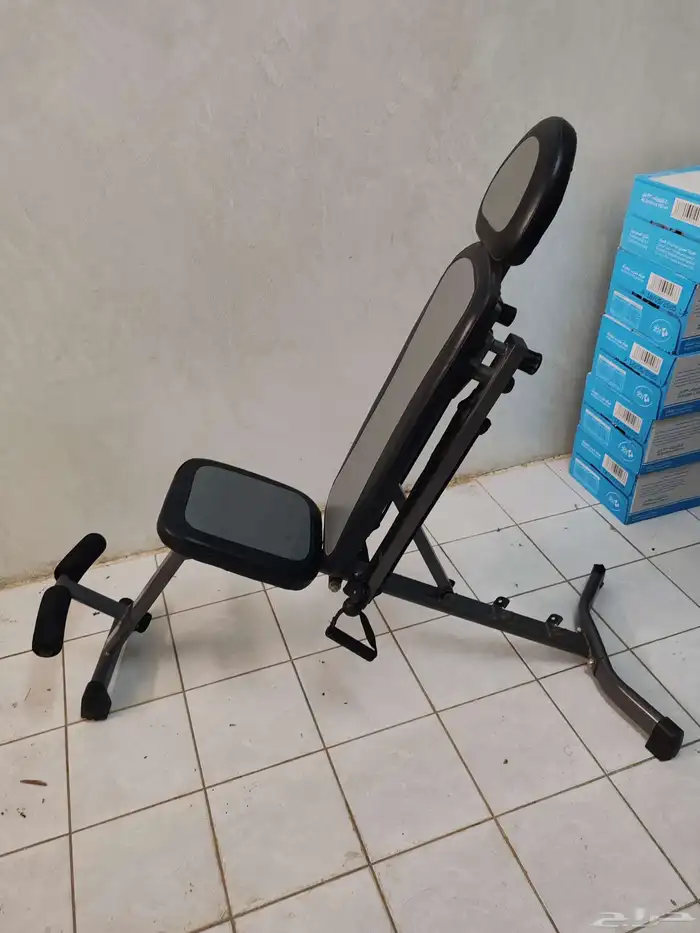 للبيع آله رياضية شبه جديدة استعمال قليل ب 130 0
