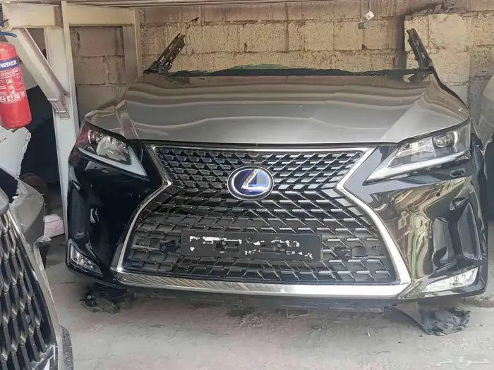 مندوب قطع غيار في الامارات 1