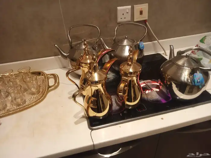 قهوجيين وصبابين كراسي طاولات زل مكيفات 0