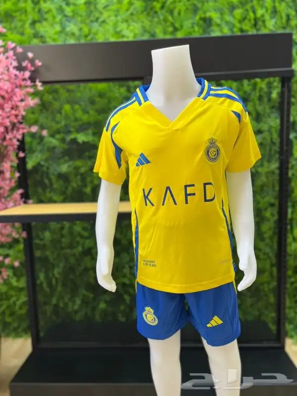 طقم نادي النصر الجديد 25 26 متوفر بجميع المقاسات وجميع الون 4