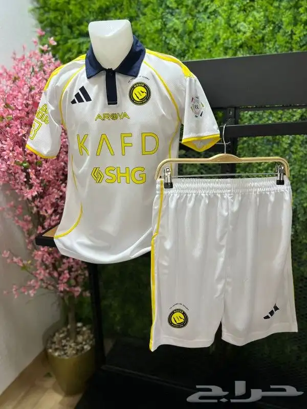 طقم نادي النصر الجديد 25 26 متوفر بجميع المقاسات وجميع الون 0