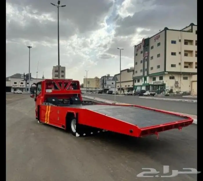 سطحة لسحب ونقل السيارات 0
