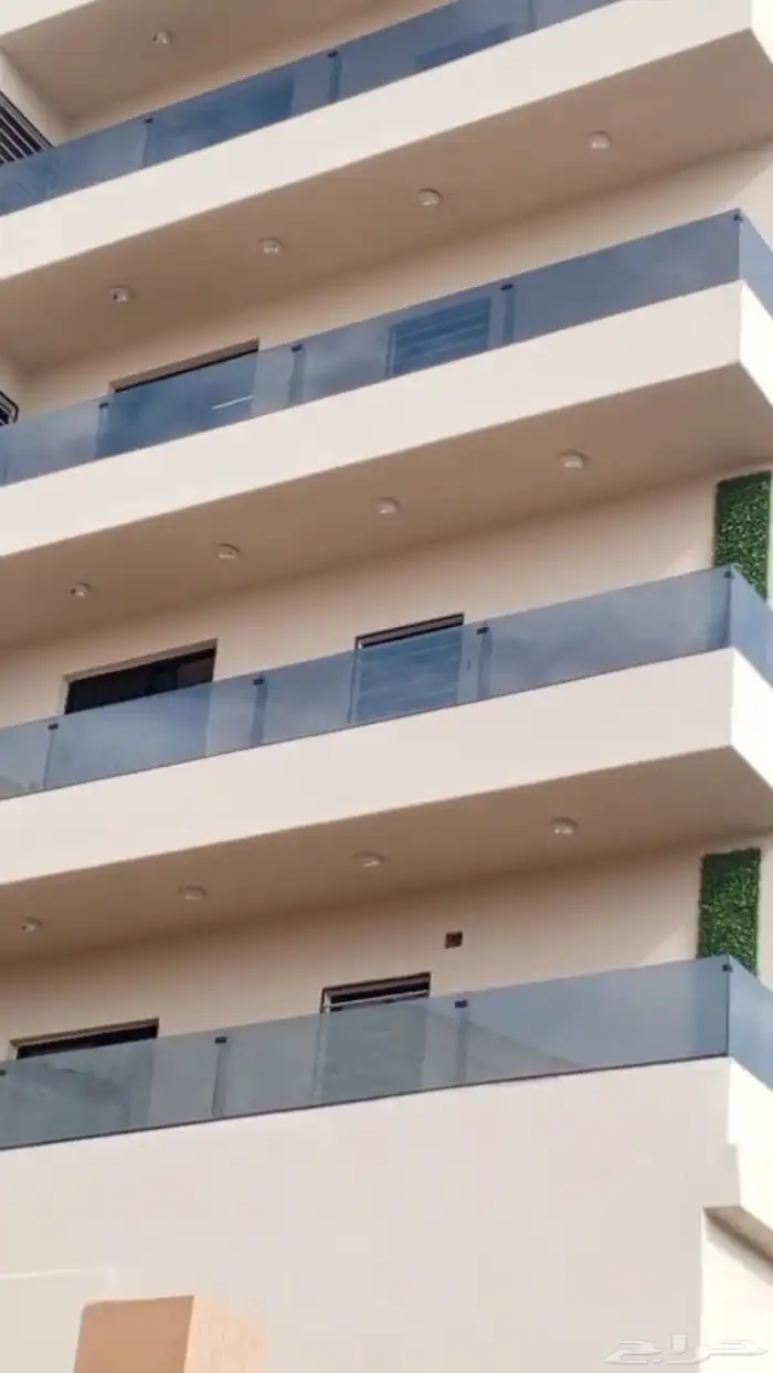 سواتر بلكونات زجاج سنكس اسود 12 ملي مسكرت 4