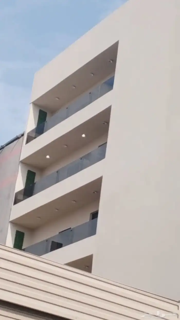 سواتر بلكونات زجاج سنكس اسود 12 ملي مسكرت 3