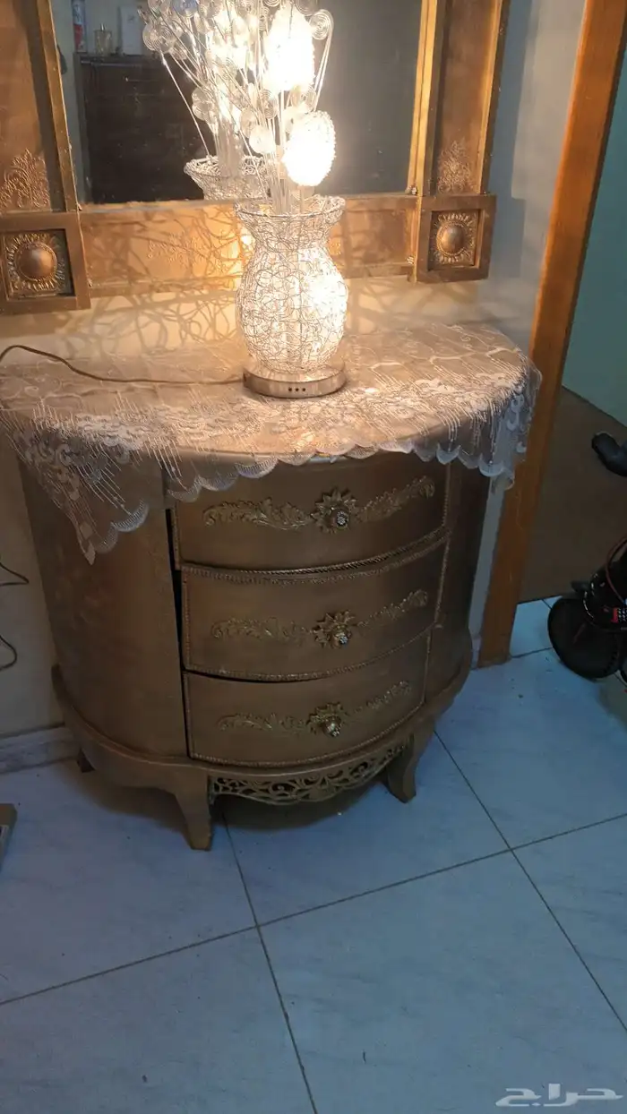 مدخل خشبي ذهبي للبيع 2