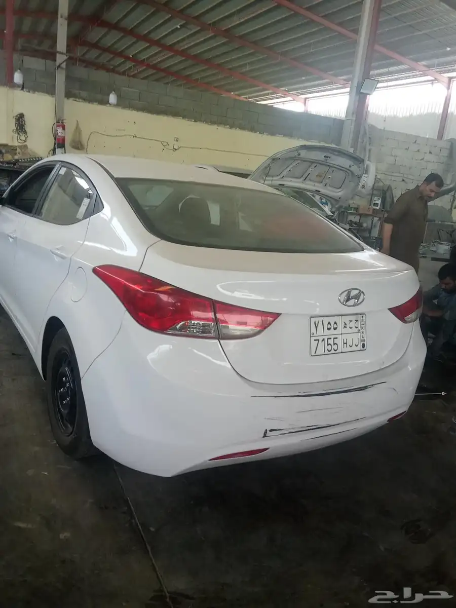 Elantra 4