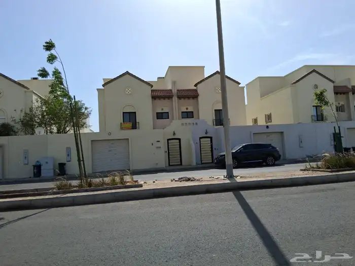 للايجار فيلا دورين وملحق مشارف 50الف 2