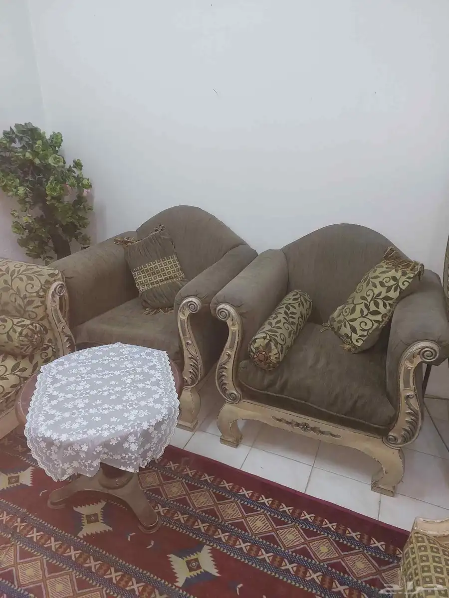 مكيف سوني 18 وحده 500 ريال بحاله ممتازه طقم صالون مكون من ار 1