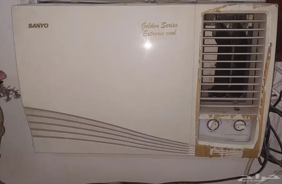 مكيف سوني 18 وحده 500 ريال بحاله ممتازه طقم صالون مكون من ار 2