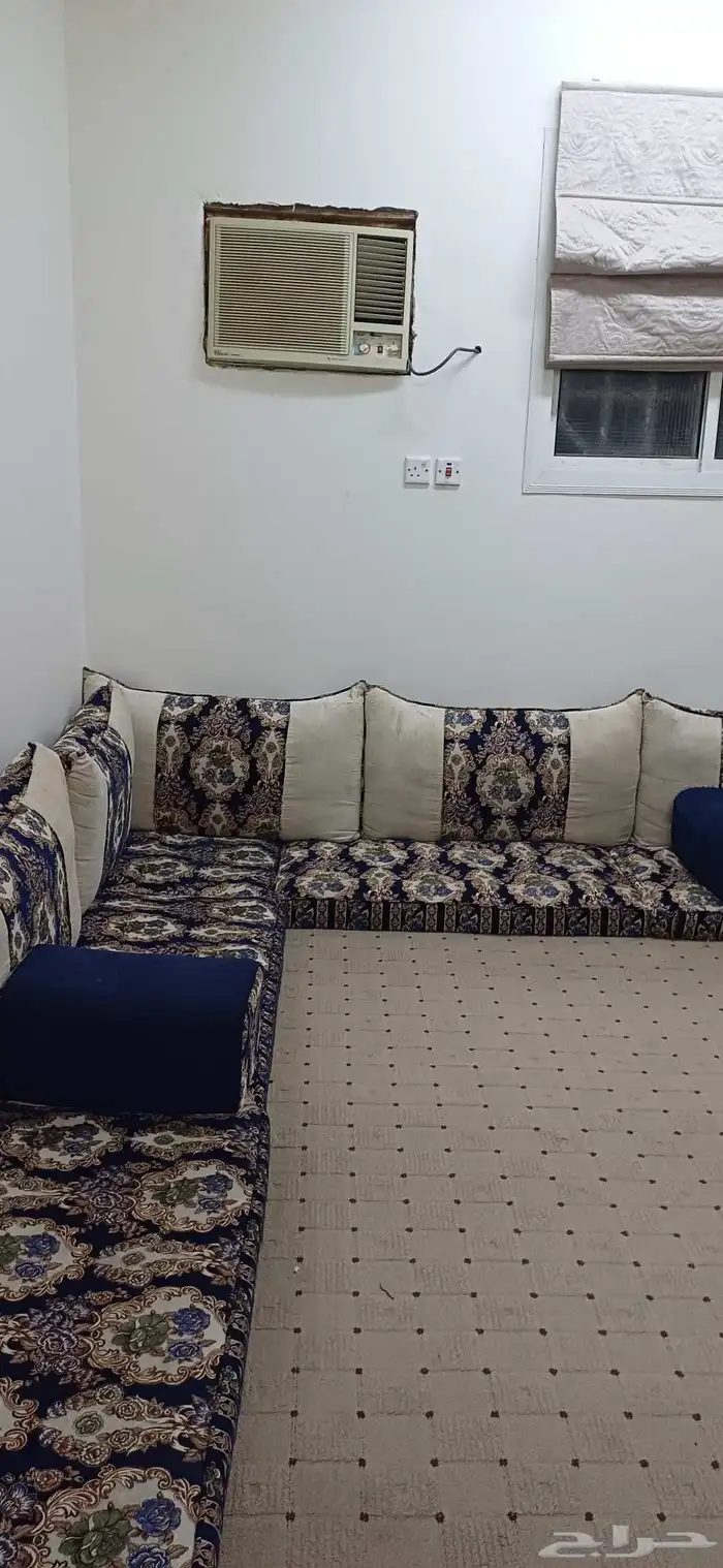 عفش نظيف وبحاله جيده 0