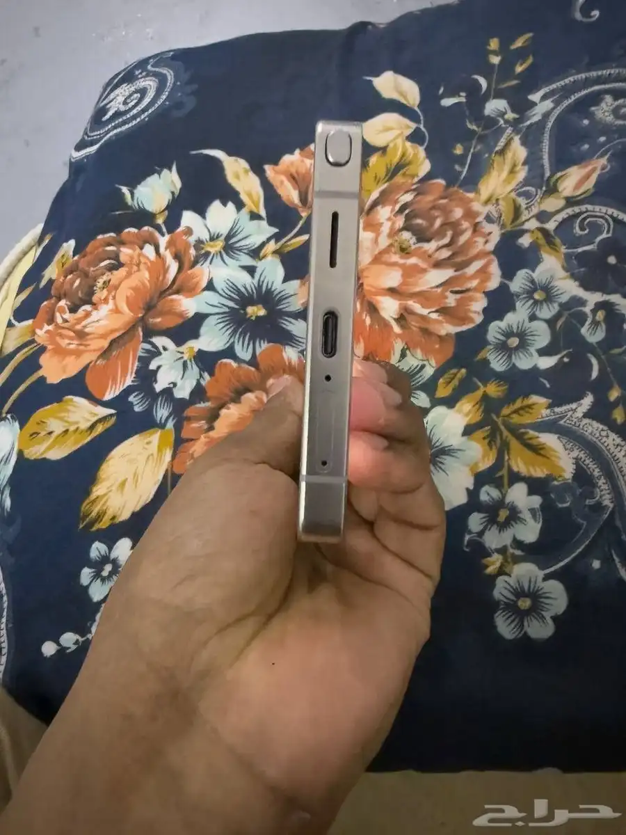 Sumsung S25 Ultra 12 256 Middle East version 3
