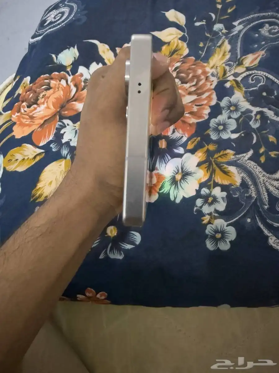 Sumsung S25 Ultra 12 256 Middle East version 8