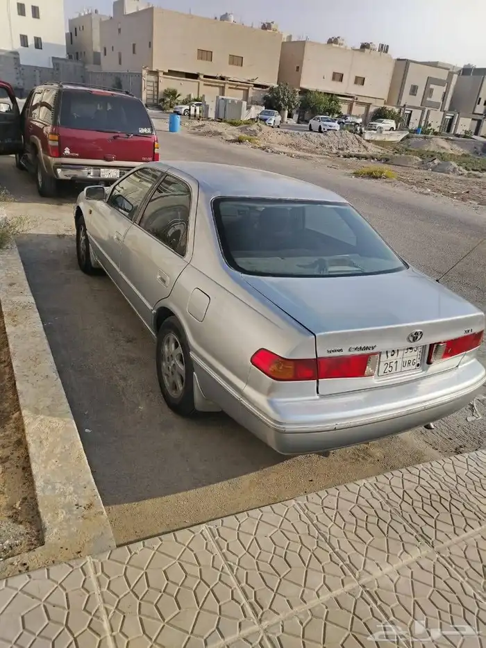 للبيع كامري 2001 قير عادي 2