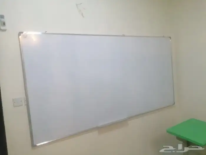سبورات وطاولات وكراسي 9