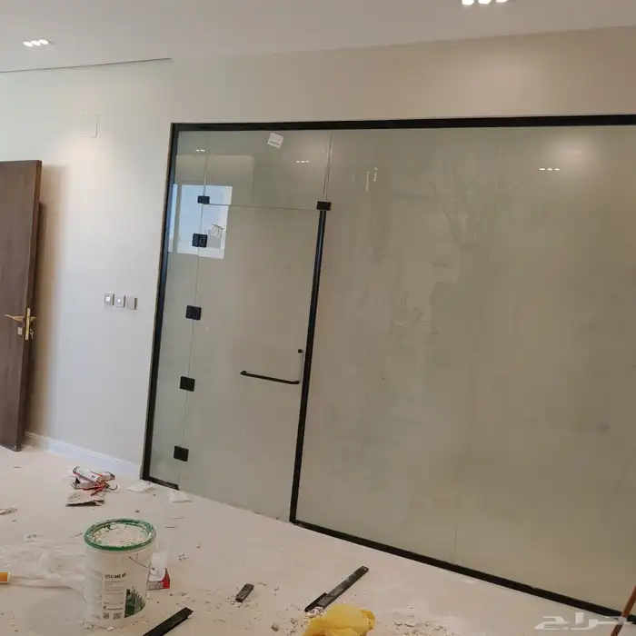 زجاج سكربت والالمنيوم والاستركشر 1