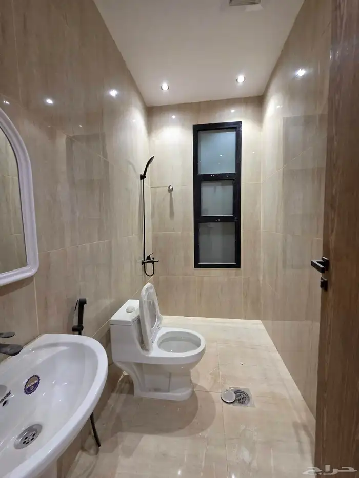 الدور ارضيه 590 9