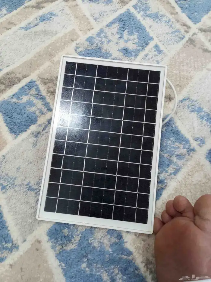 كيمرت مراقبه مااستخدمت على الطاقه الشمسيه جديده مشتراها 1