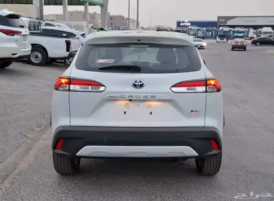 كورولا كروس LE 1.8 هايبرد 2025 3
