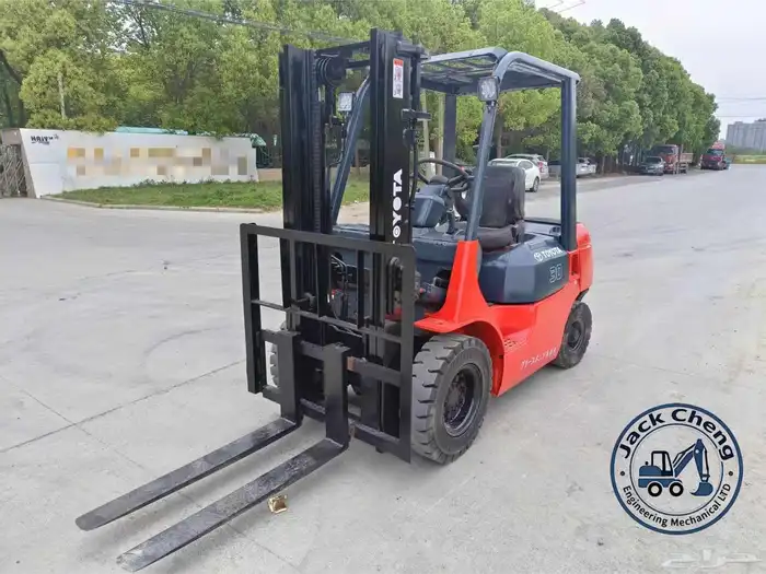 رافعه شوكيه سكين فوركليفت للايجار في جده 1