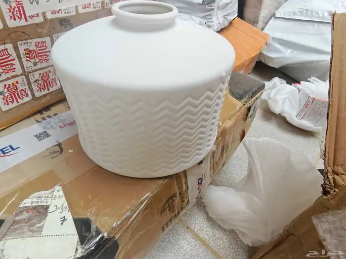 مجموعه طاولات خدمه و اباجور لمبات البيع كلهم 4