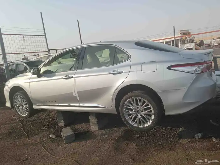 تشلح تويوتا كامري6سلندر مديل 2020 لبيع قطع غيار 0