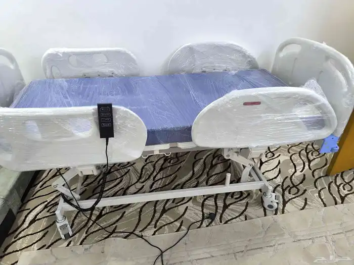 سرير طبي كهربائي معا المرتبه 1