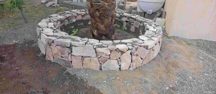 معلم حجر 1