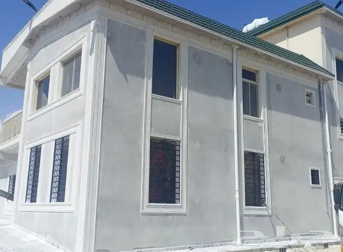 ديكورات خارجي ولياسه ملونه تصميم حجر الرياض مع العازله والبو 13