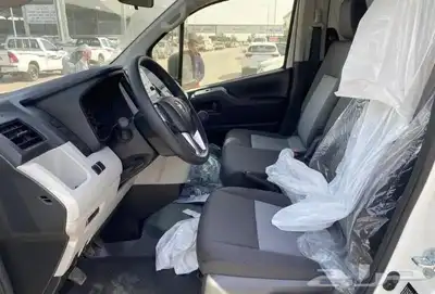 تويوتا هايس بضاعه سقف منخفض 2
