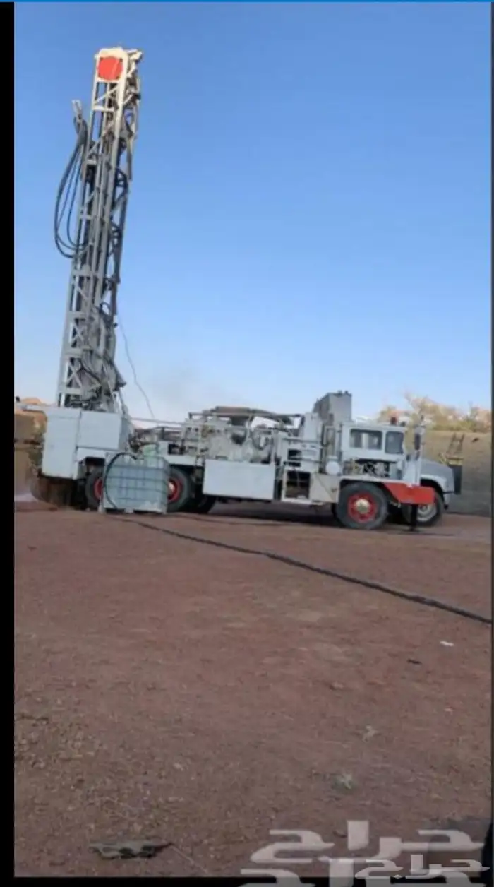 حفار ابار ارتوازي 2