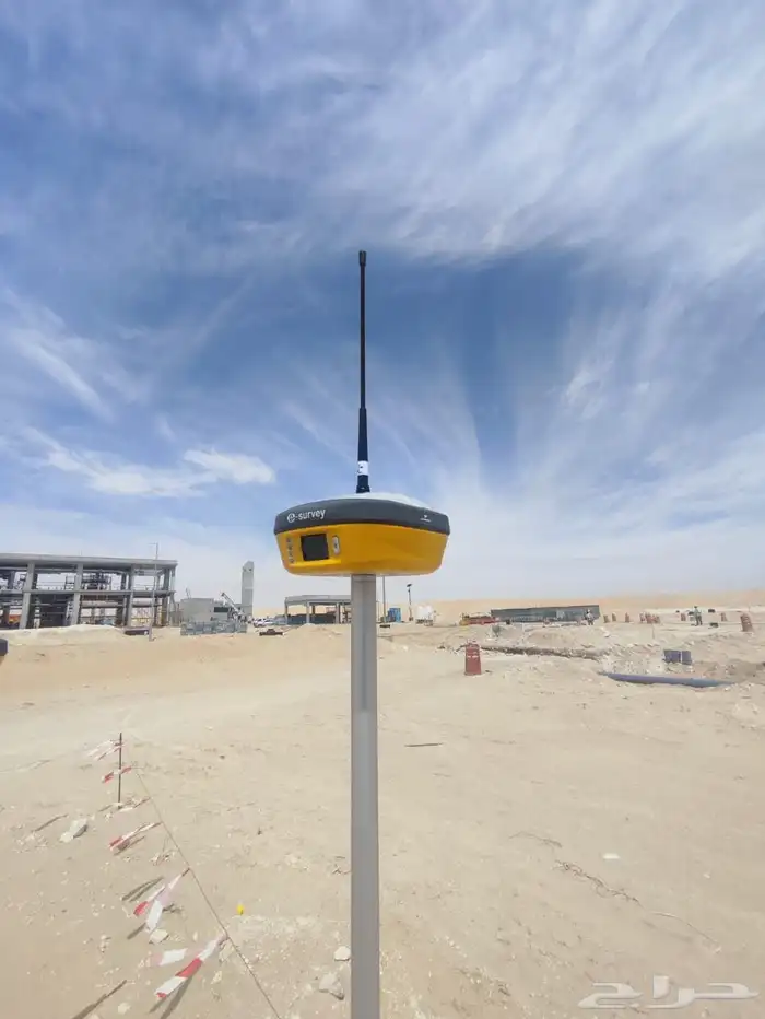 عملاق الأجهزة المساحية جهاز GPS E-800 3