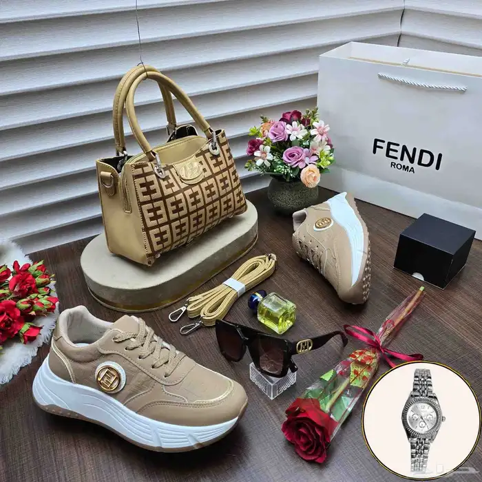 طقم نسائي هدايا ماركة فندي شامل التوصيل والشحن 4