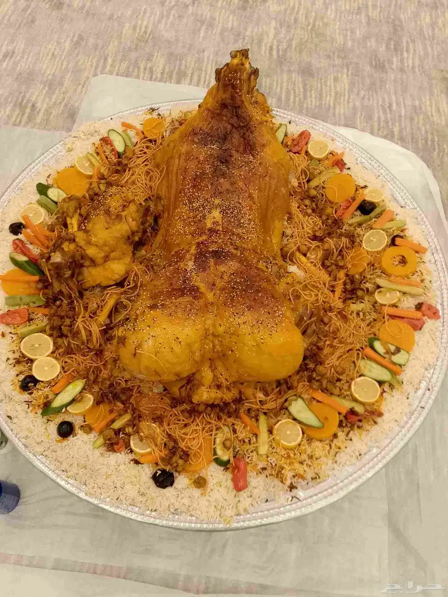 طباخ متنقل مع المواعين والاغراض 0
