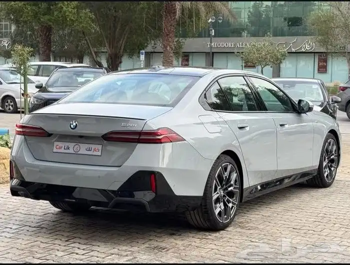 بي ام 520 BMW 2