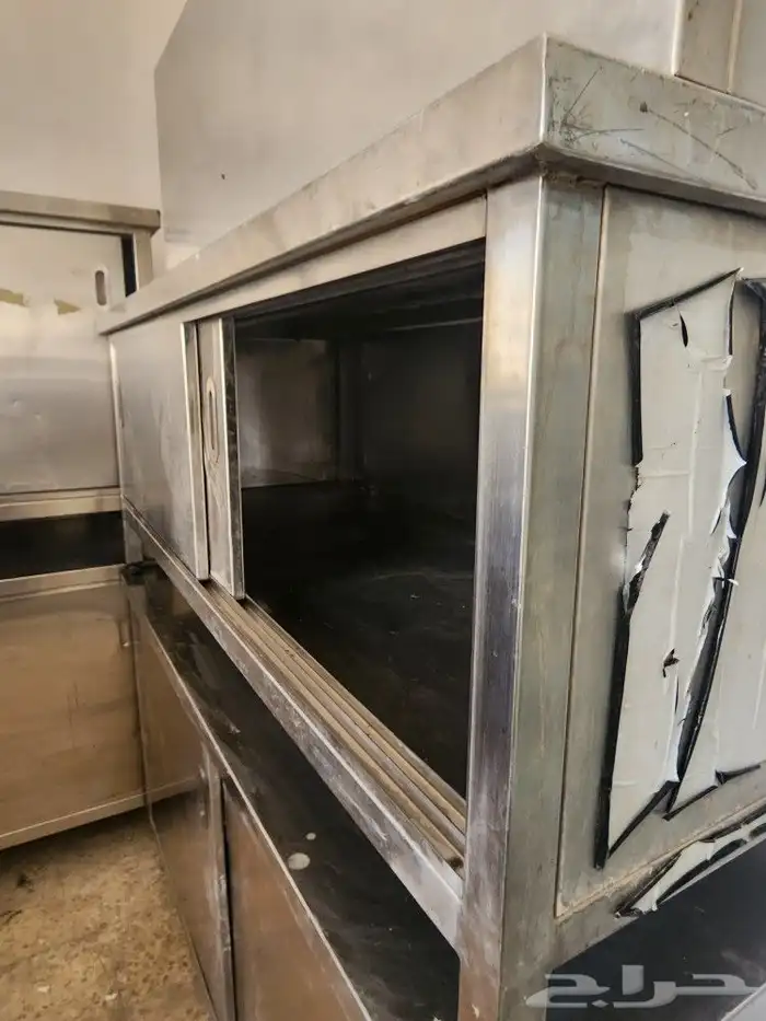 طاولات ستيل مستخدمه شبه جديد 6