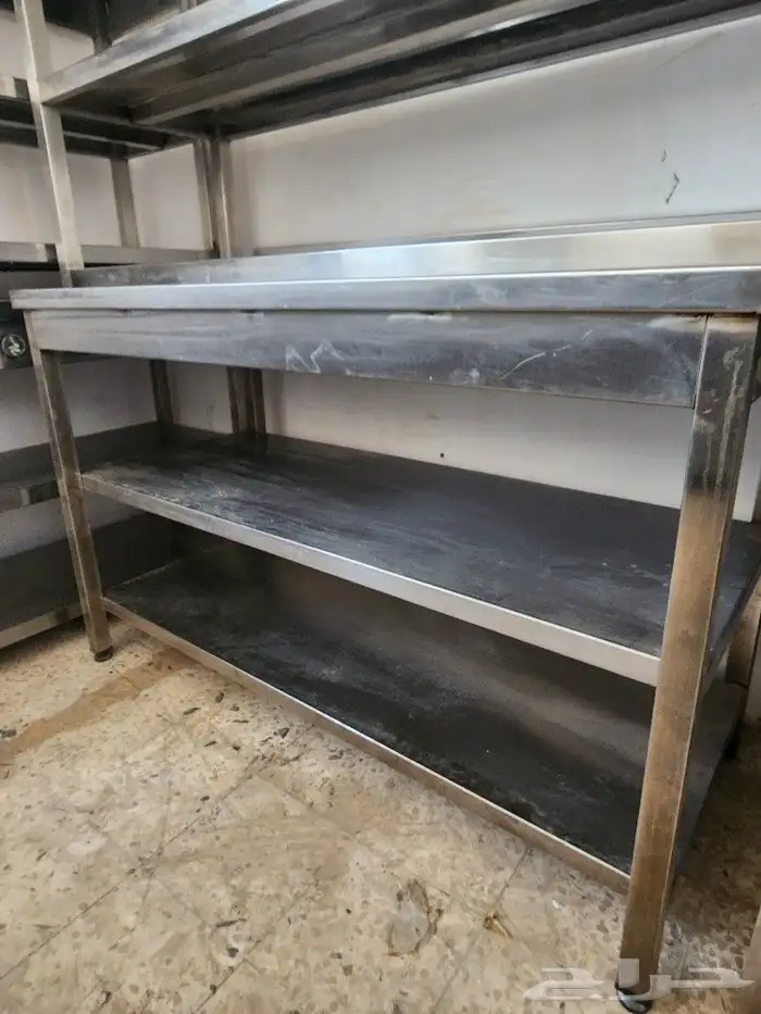 طاولات ستيل مستخدمه شبه جديد 8