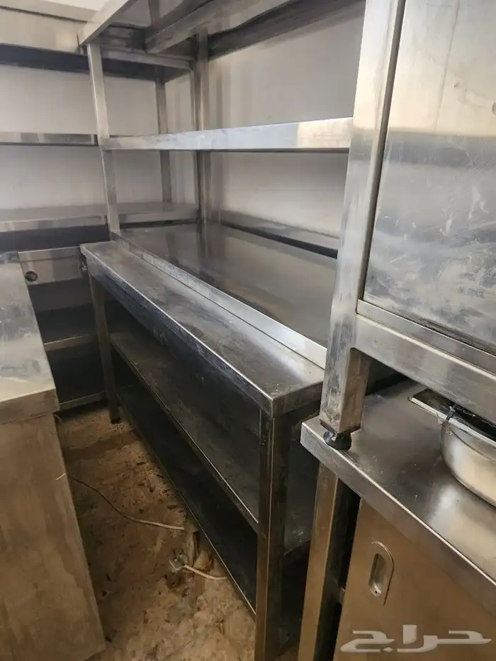 طاولات ستيل مستخدمه شبه جديد 5